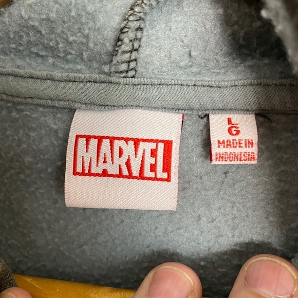 Marvel Kid's Long Sleeve Fleece Camo Pull Over Hoodie Size Large Back-to-school - Picture 2 of 14
